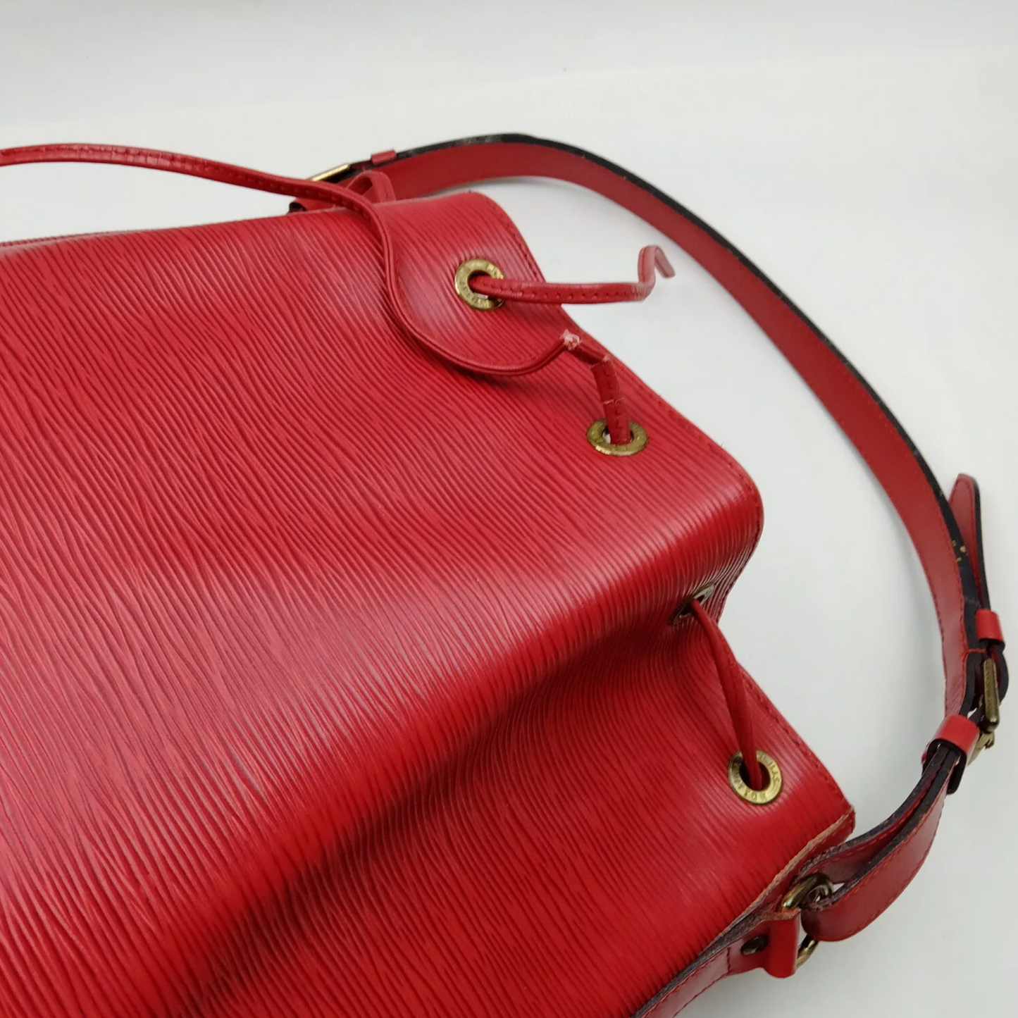 LOUIS VUITTON Petite Noe Red Shoulder Bag