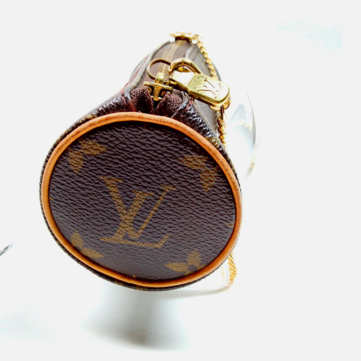 LOUIS VUITTON Papillon