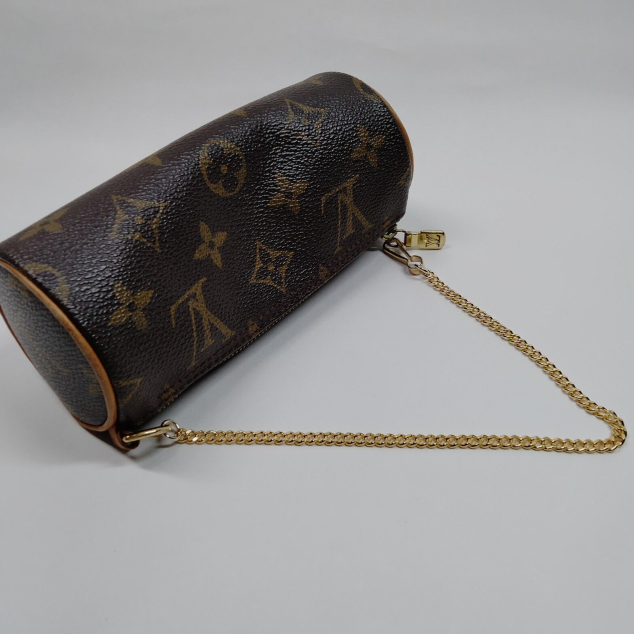 LOUIS VUITTON Papillon