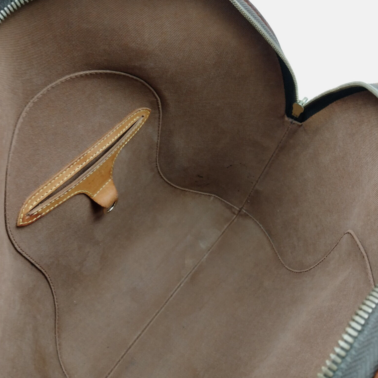 LOUIS VUITTON Ellipse Handbag